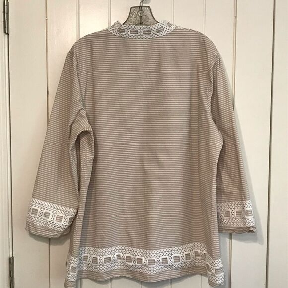 Preston & York 3/4 Sleeve Embellished Blouse V Neck Stand Up Collar Size XL - Picture 5 of 6